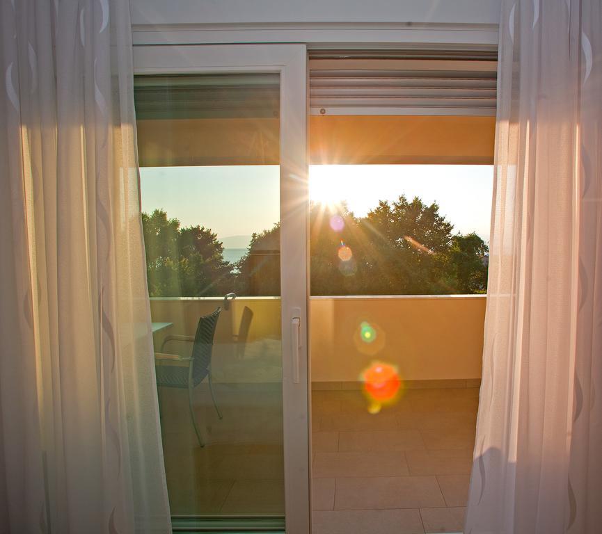 Apartments Maslina I Njivice Kültér fotó