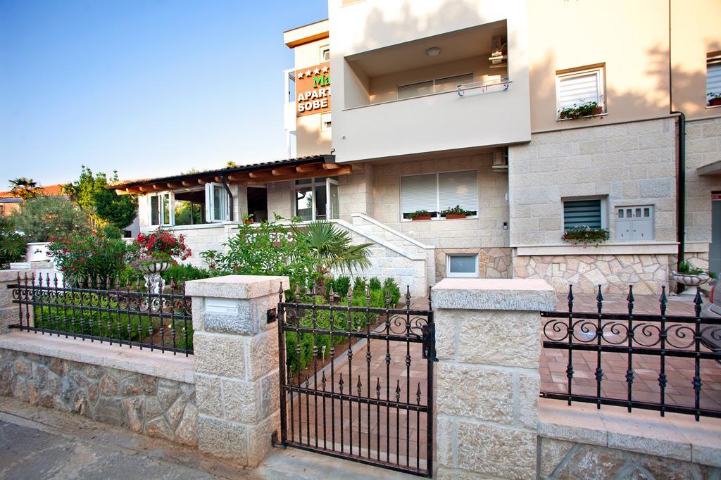 Apartments Maslina I Njivice Kültér fotó